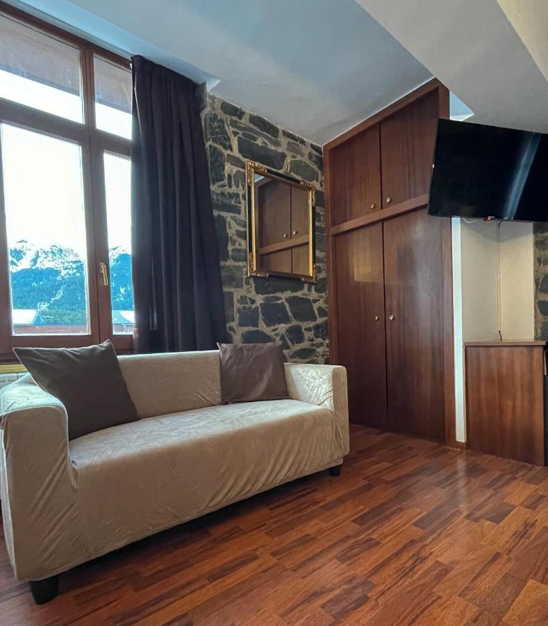 Hotel Amoretes Ла-Молина Экстерьер фото