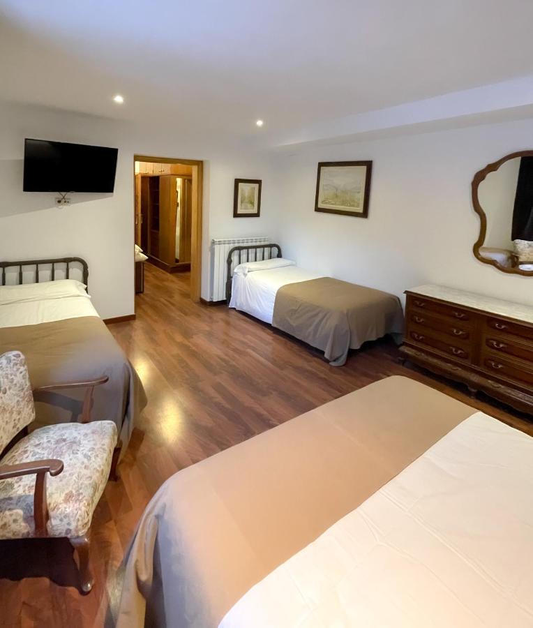 Hotel Amoretes Ла-Молина Экстерьер фото