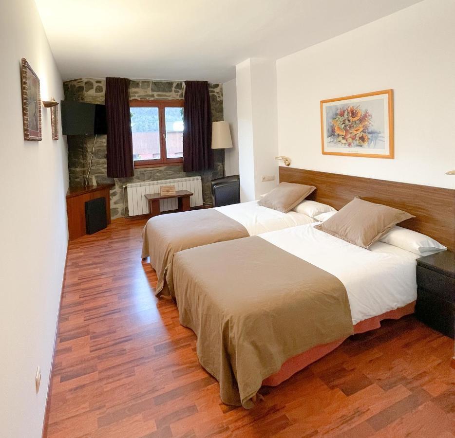Hotel Amoretes Ла-Молина Экстерьер фото